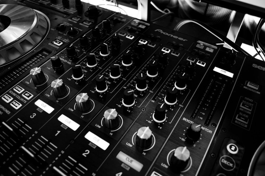 Dj set winactie